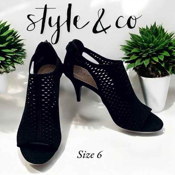 New Style & Co. Women’s Black  Haddiee Open Peep Toe Classic Ankle Shootie - Picture 16 of 16